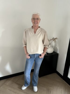 Ellen blouse beige