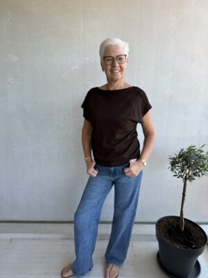 Wide leg jeans
