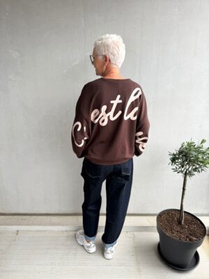 C’est la vie sweater bruin