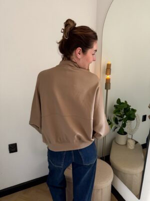 Taupe vest